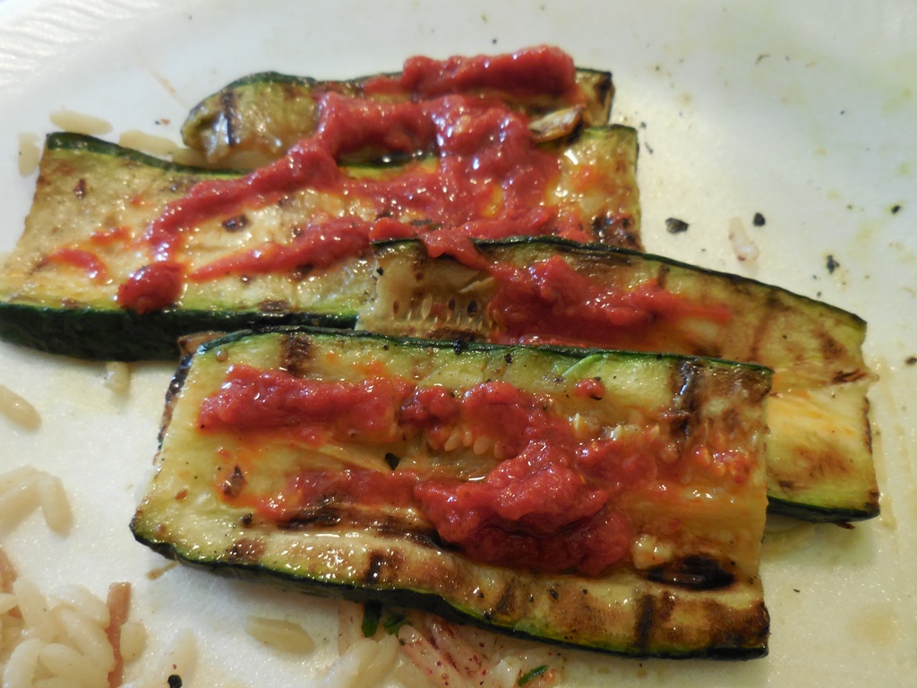 zucchini with red pepper paste sauce
